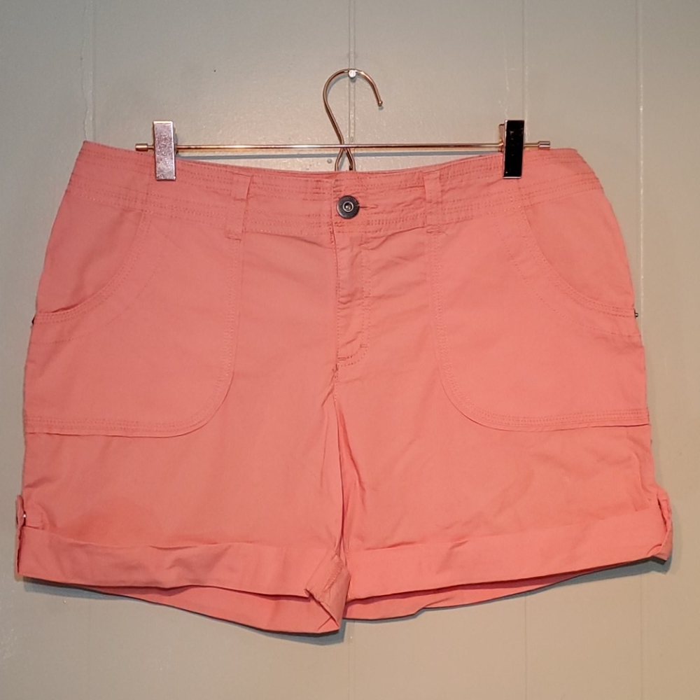 INC/ Peach Punch  Regular Fit Shorts